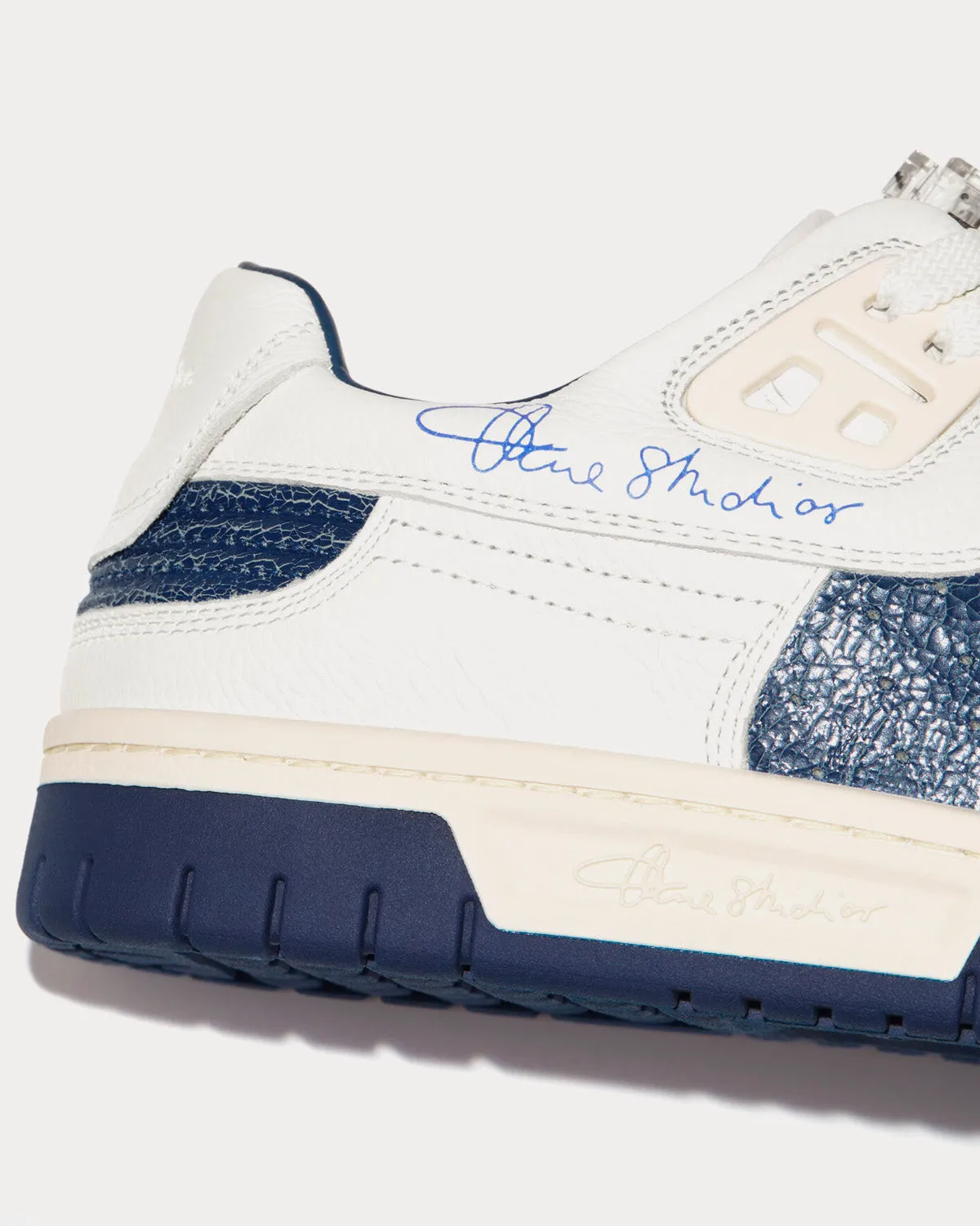 Basketball Leather White / Blue Low Top Sneakers