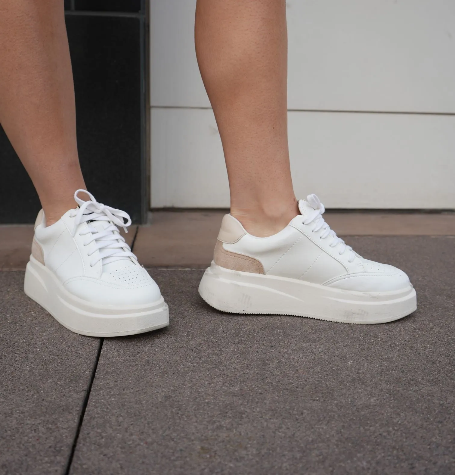 Beige Detail Contrast Platform Sneaker