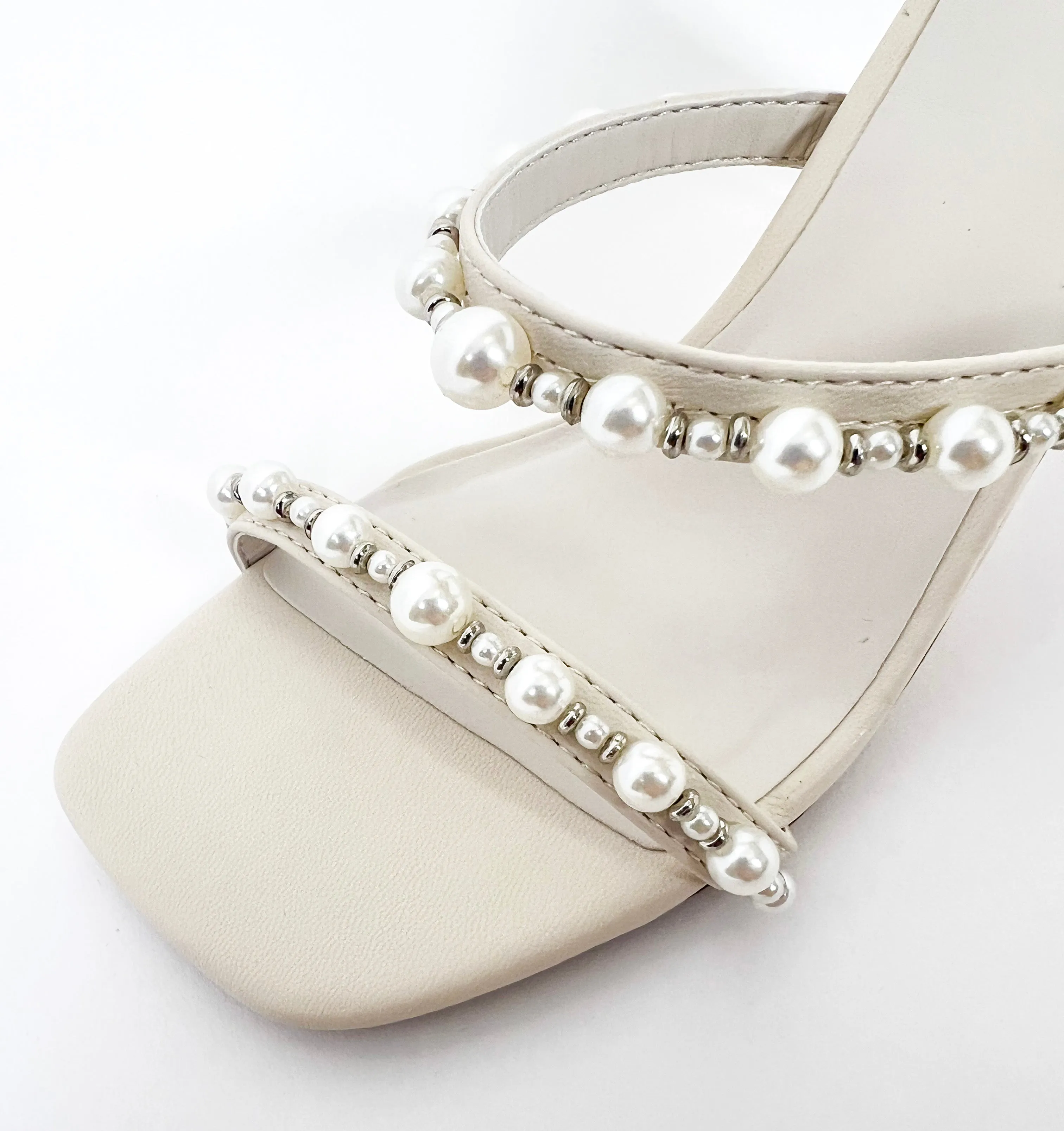 ELEANOR PEARL HEEL