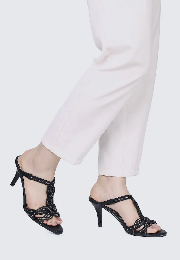 Rihanna Comfy Heels In Black
