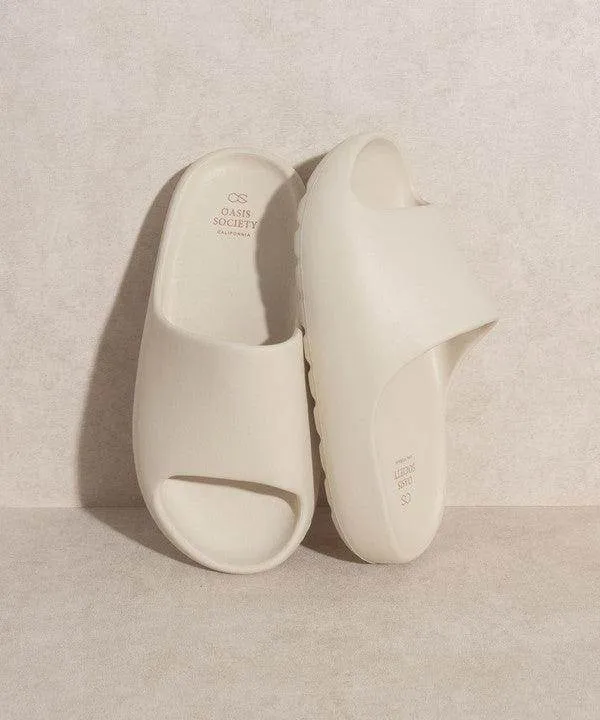Women's Shoes Oasis Society Wyatt - Comfort Slides