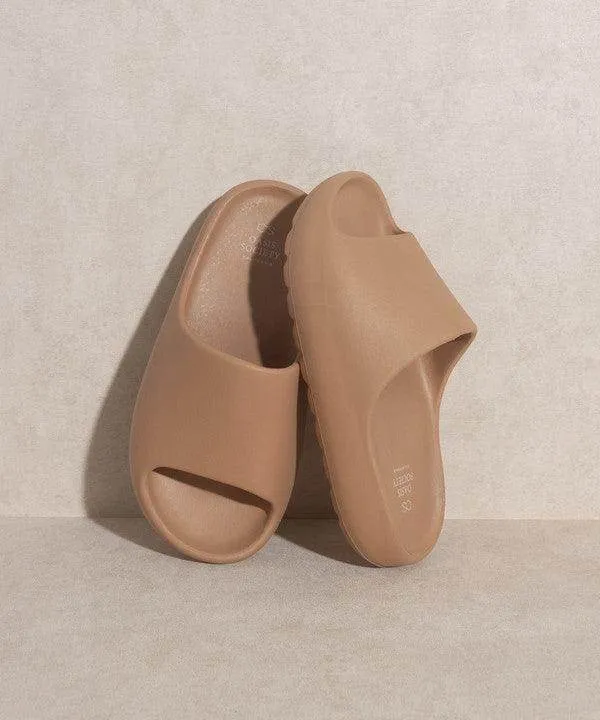 Women's Shoes Oasis Society Wyatt - Comfort Slides